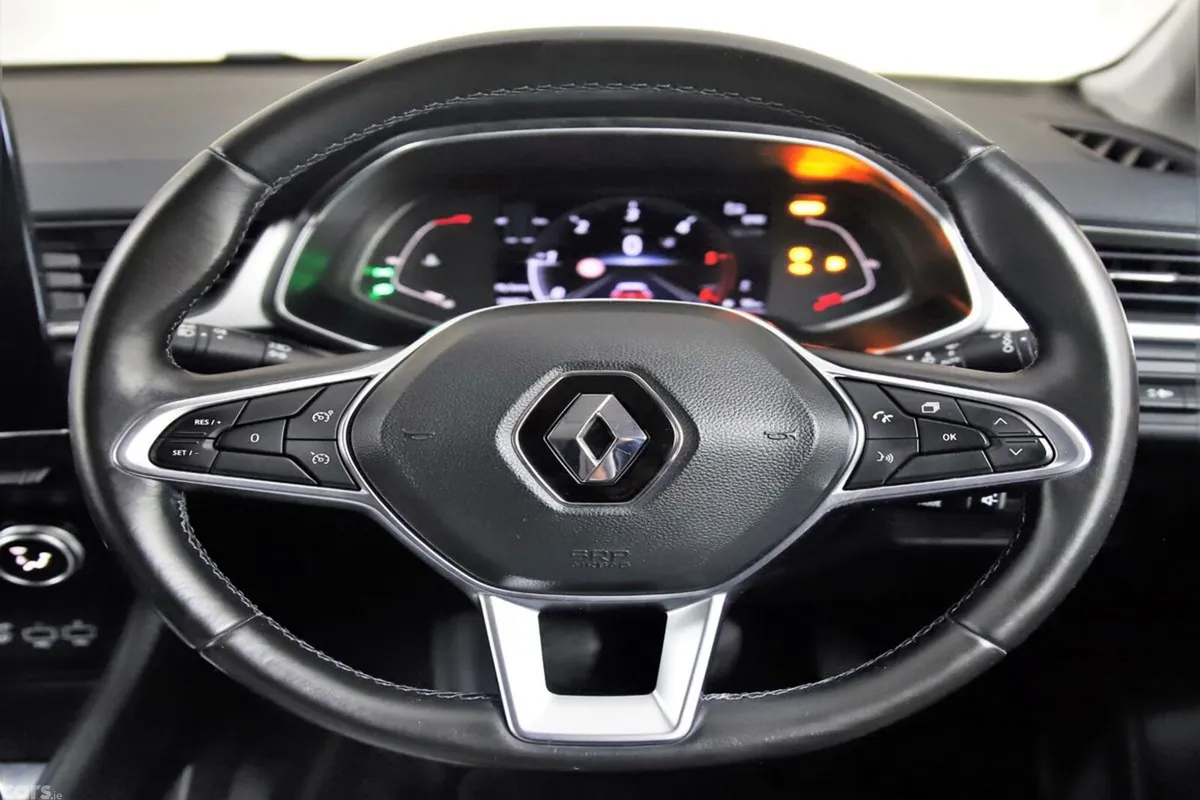 Renault Captur SUV, Diesel, 2020, Red