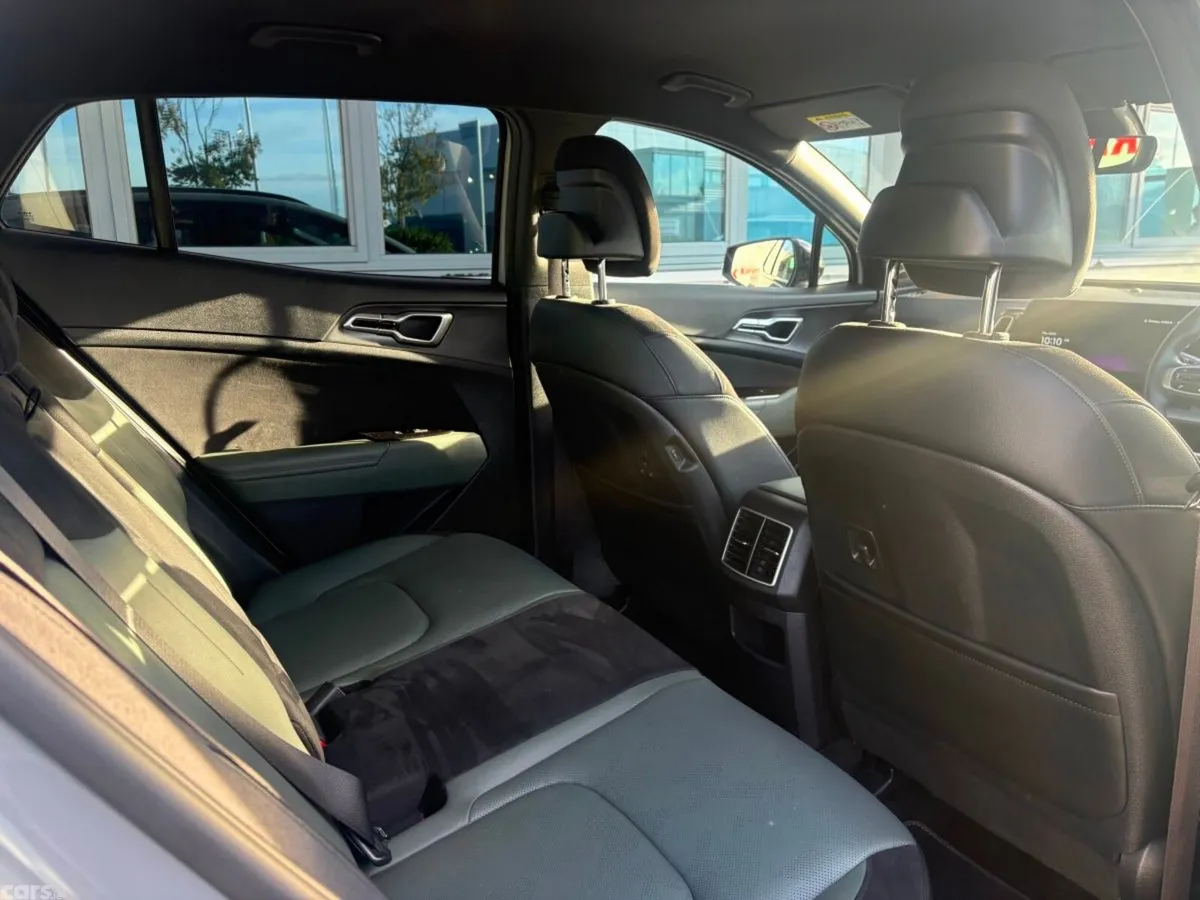 Kia Sportage SUV, Petrol Hybrid, 2025, Grey