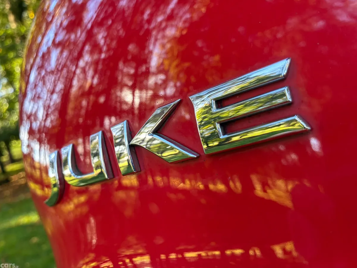 Nissan Juke SUV, Diesel, 2017, Red
