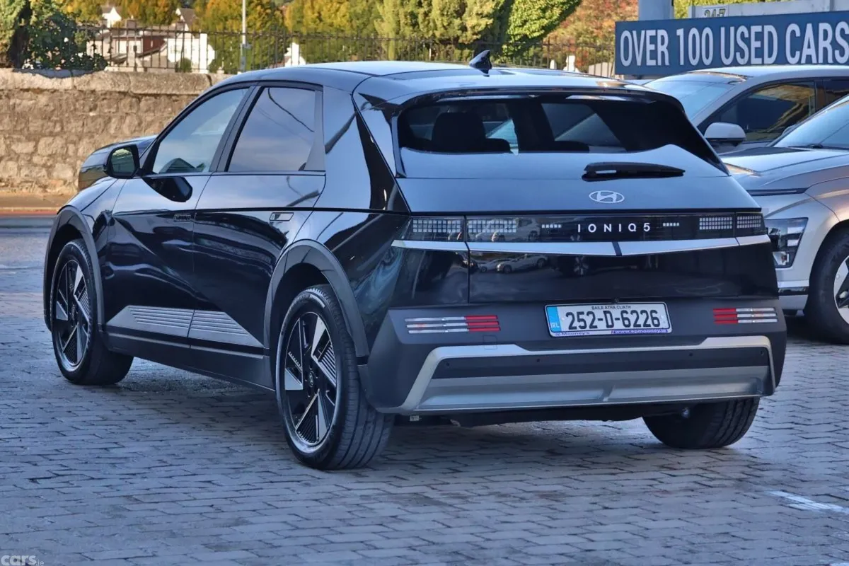 Hyundai IONIQ 5 MPV, Electric, 2025, Black