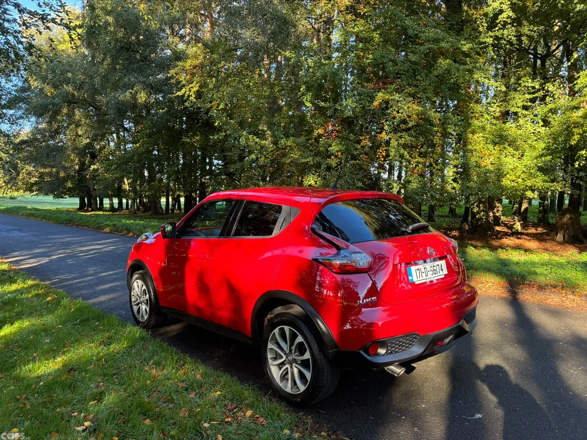 Nissan Juke SUV, Diesel, 2017, Red