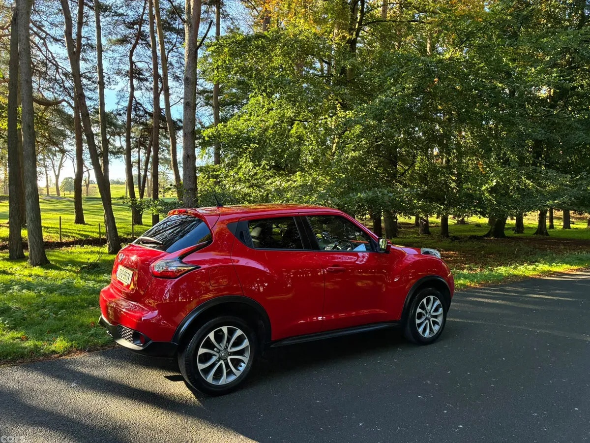 Nissan Juke SUV, Diesel, 2017, Red
