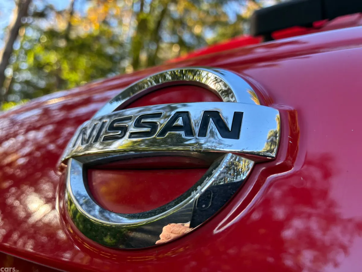 Nissan Juke SUV, Diesel, 2017, Red