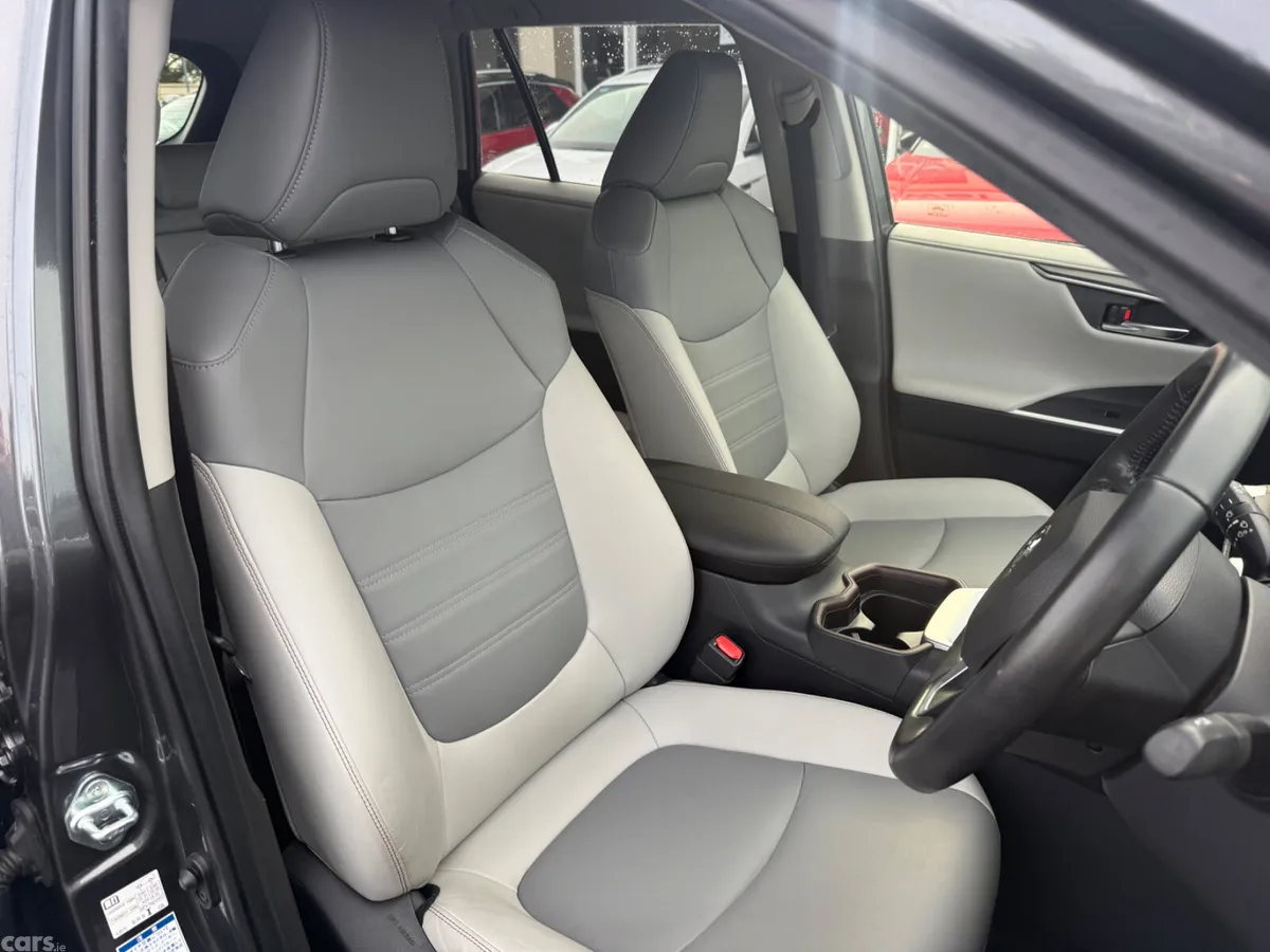 Toyota RAV4 SUV, Petrol Hybrid, 2019, Grey