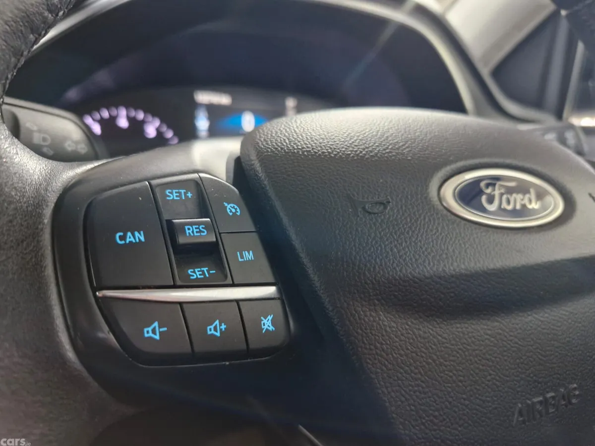 Ford Focus Hatchback, Petrol, 2019, Silver