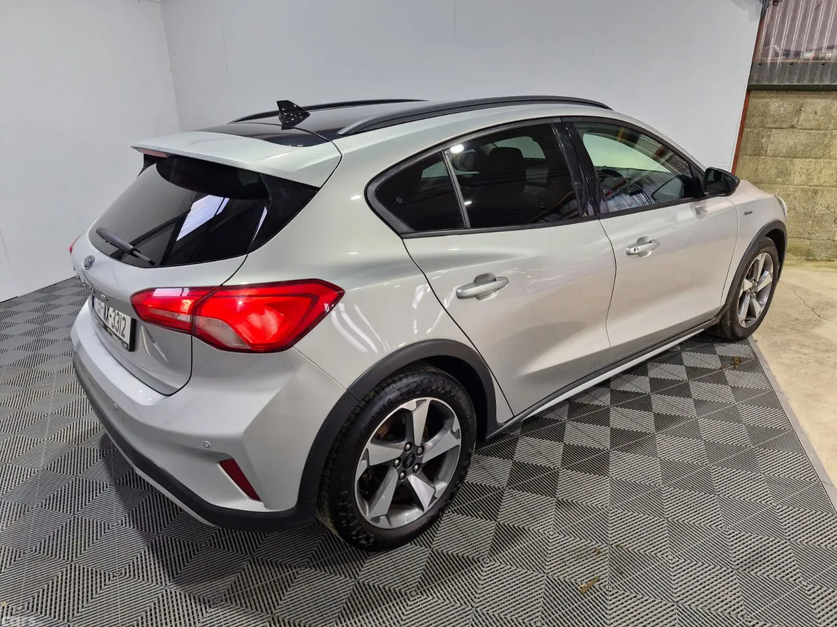 Ford Focus Hatchback, Petrol, 2019, Silver