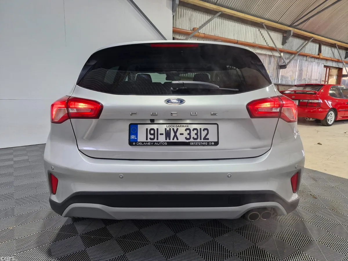 Ford Focus Hatchback, Petrol, 2019, Silver