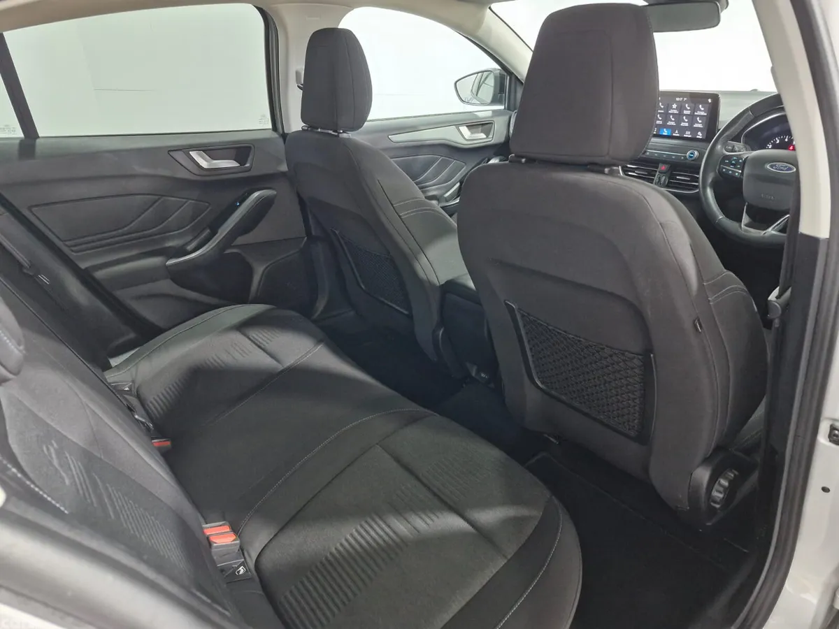 Ford Focus Hatchback, Petrol, 2019, Silver