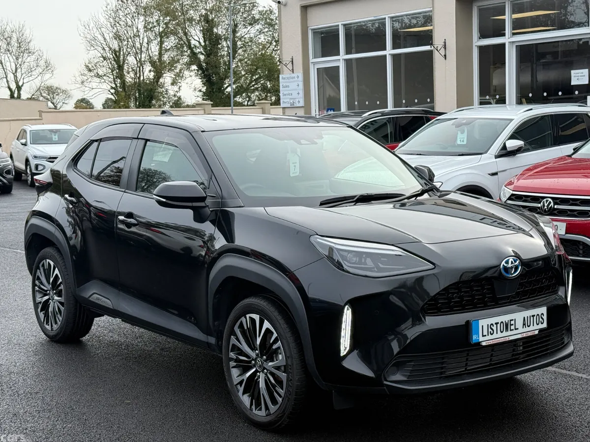 Toyota Yaris Cross SUV, Petrol Hybrid, 2023, Black
