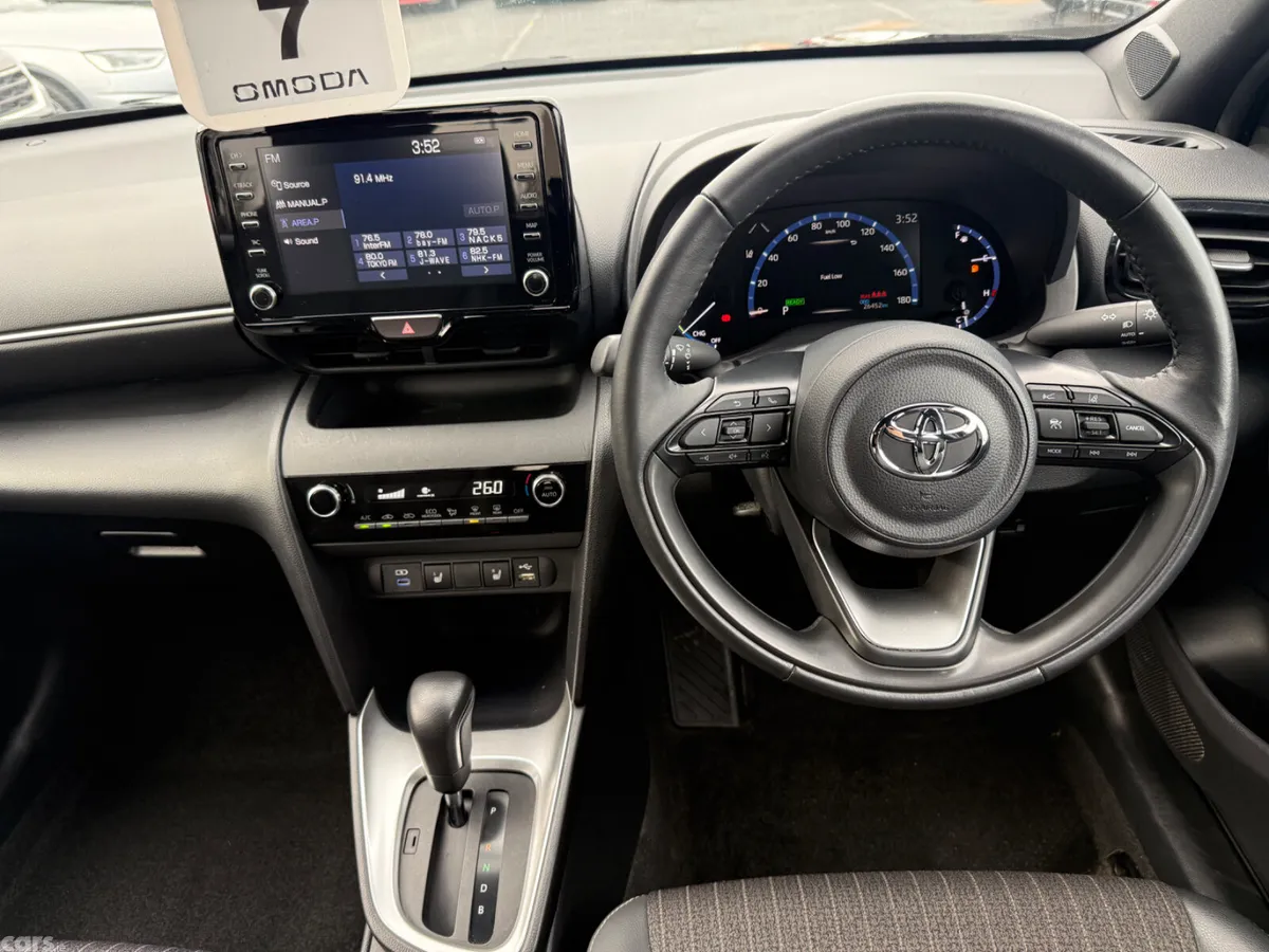 Toyota Yaris Cross SUV, Petrol Hybrid, 2023, Black