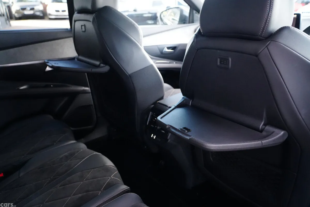 Peugeot 5008 MPV, Diesel, 2019, Grey
