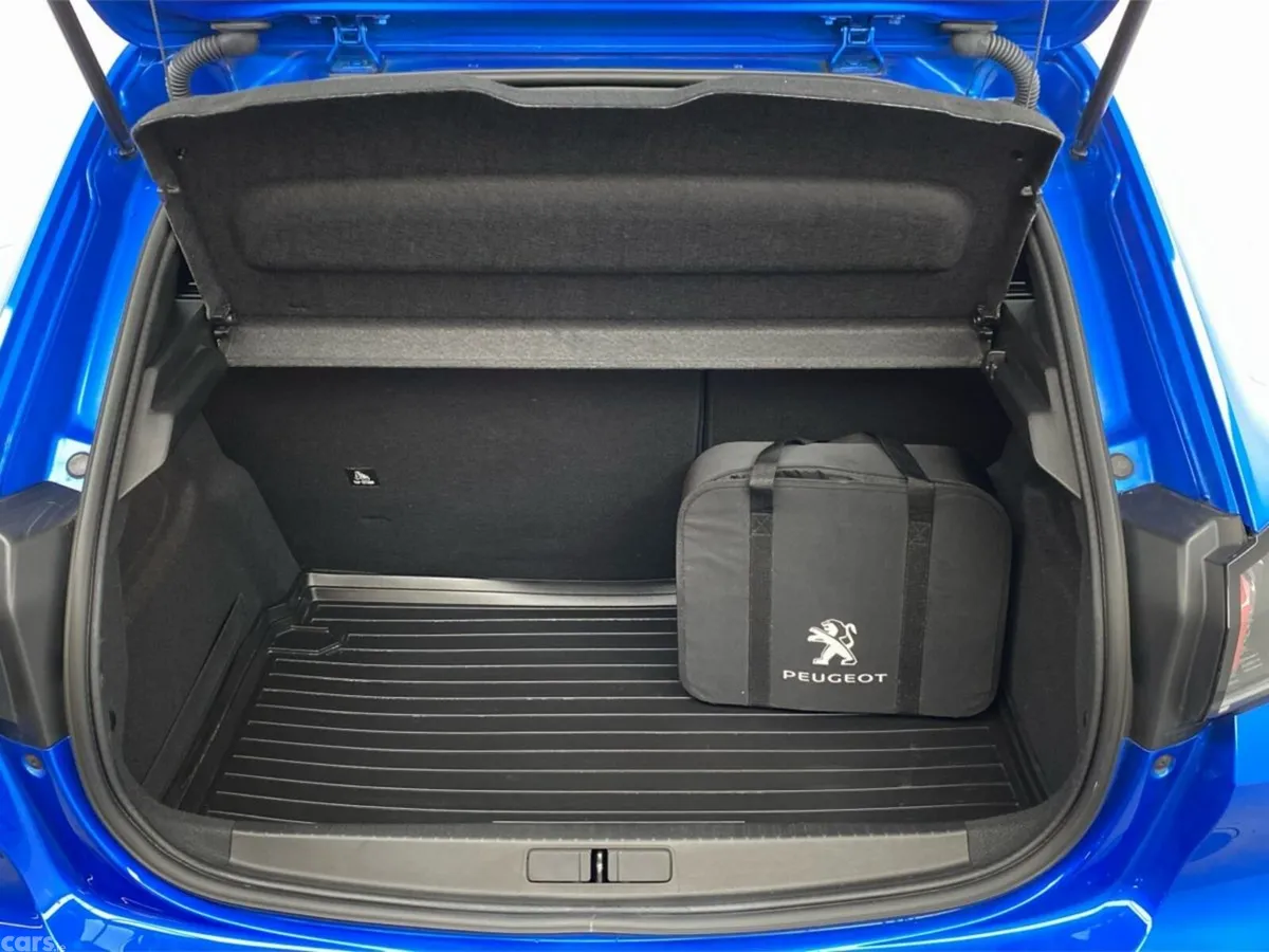 Peugeot 208 Hatchback, Electric, 2022, Blue
