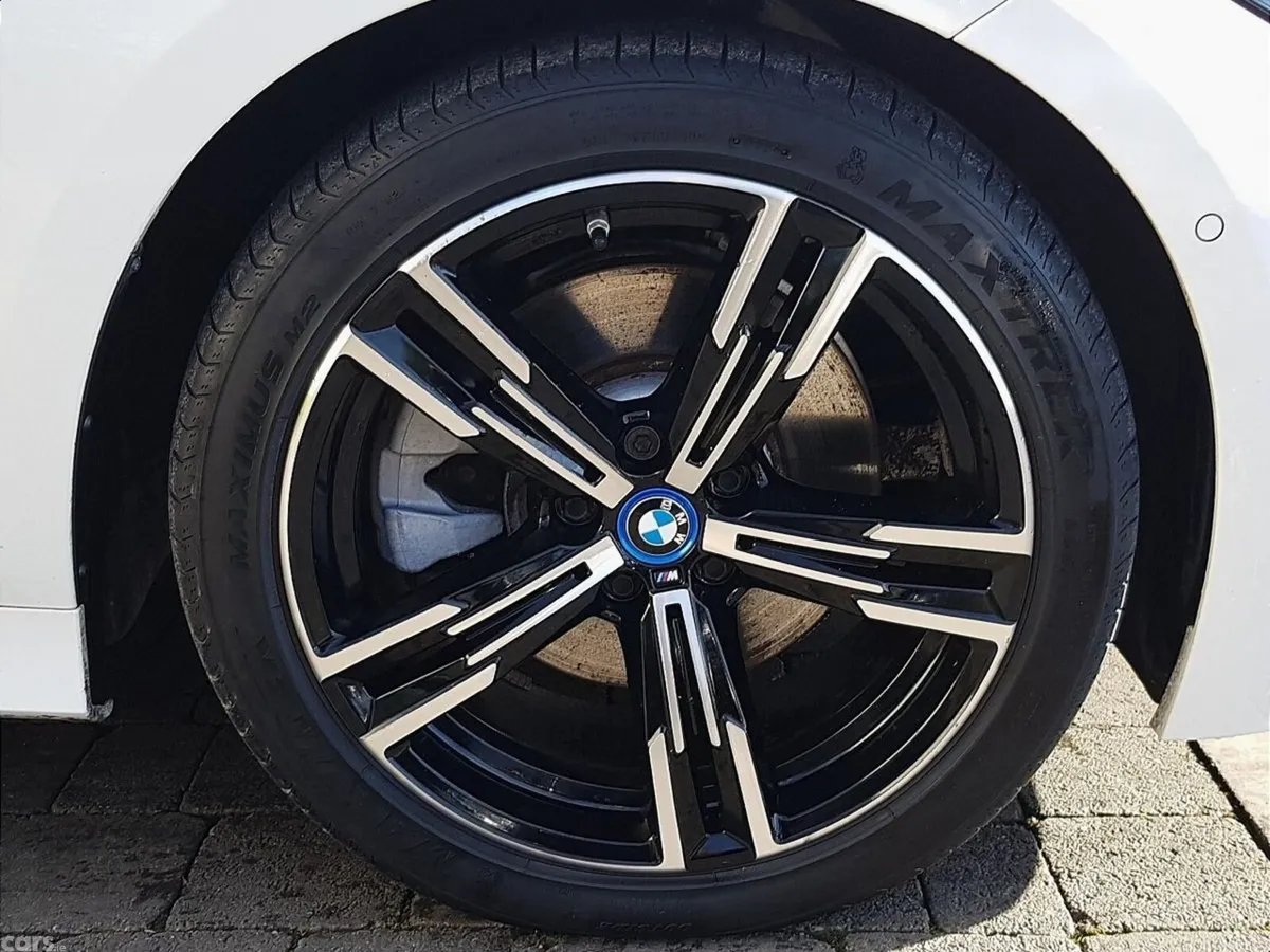 BMW 3-Series Saloon, Petrol Plug-in Hybrid, 2023, White