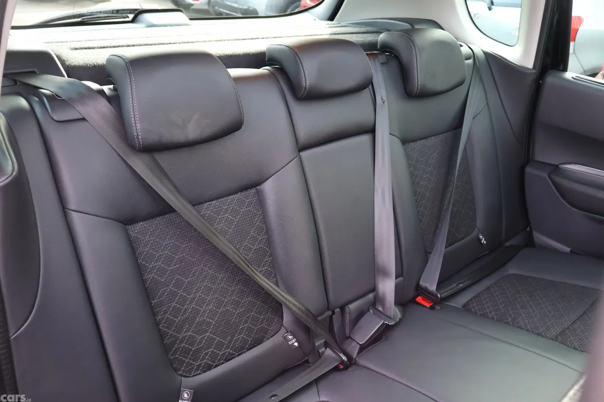 Peugeot 3008 SUV, Diesel, 2016, Black