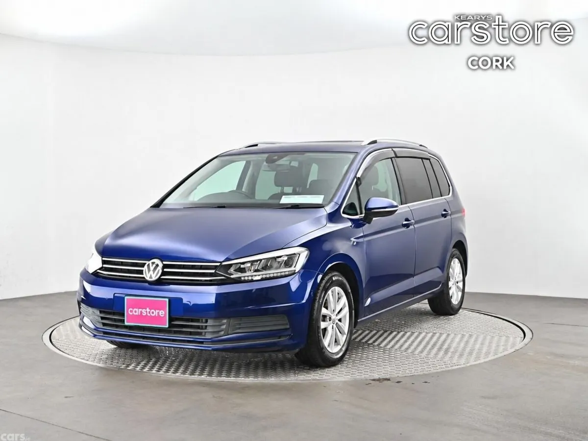 Volkswagen Touran MPV, Petrol, 2018, Blue
