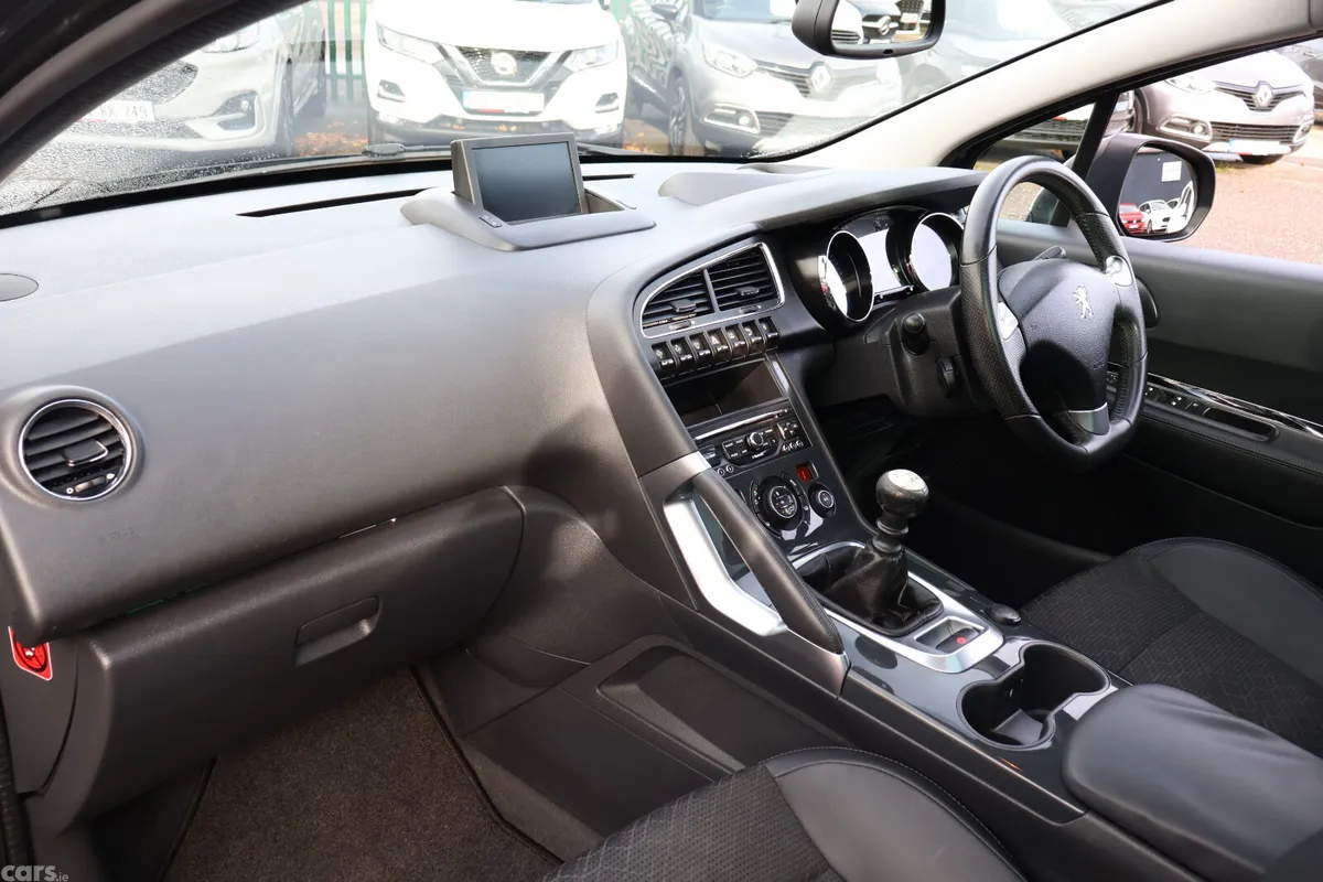 Peugeot 3008 SUV, Diesel, 2016, Black