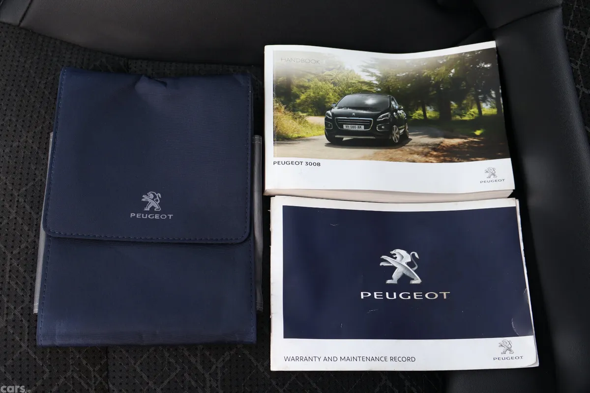 Peugeot 3008 SUV, Diesel, 2016, Black