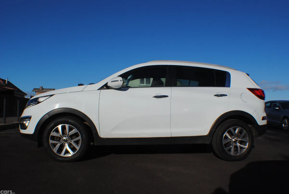Kia Sportage SUV, Diesel, 2016, White