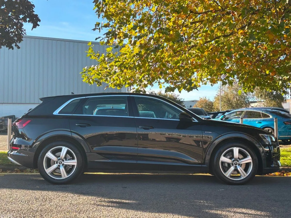 Audi e-tron SUV, Electric, 2021, Black