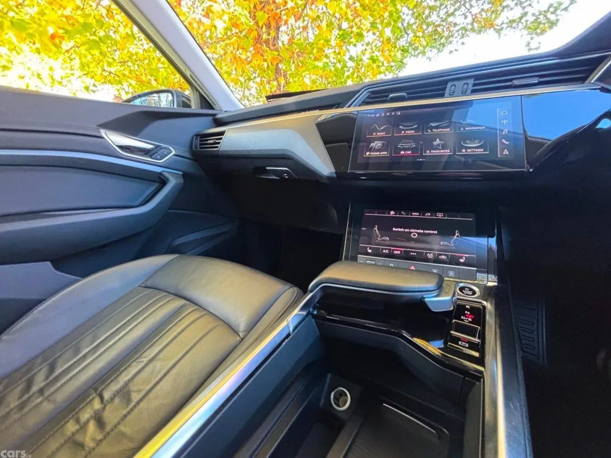 Audi e-tron SUV, Electric, 2021, Black
