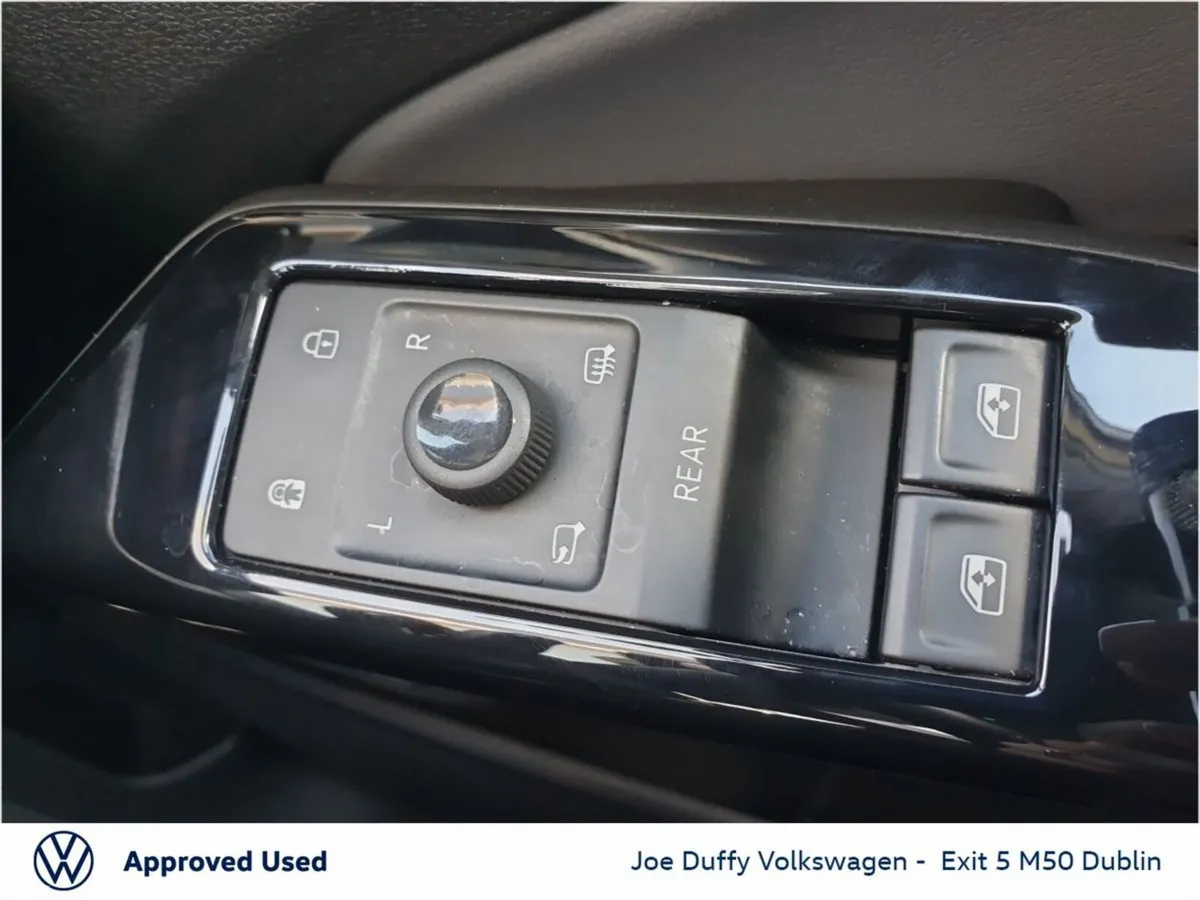 Volkswagen ID.5 Estate, Electric, 2024, White