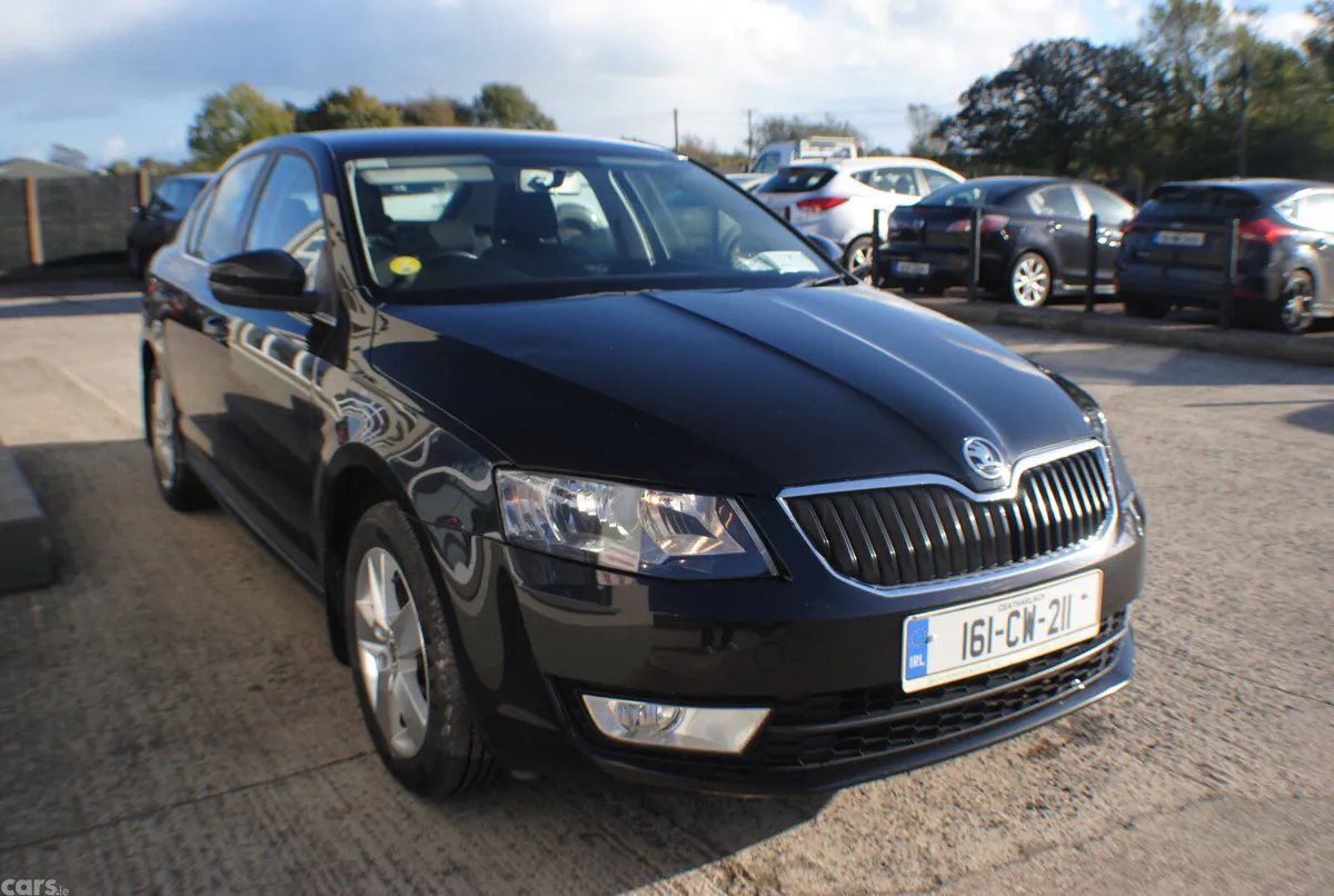 Skoda Octavia Saloon, Diesel, 2016, Black