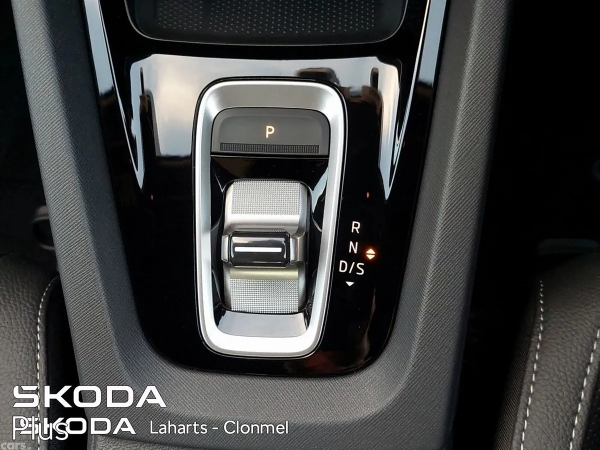 Skoda Octavia Saloon, Diesel, 2026, White
