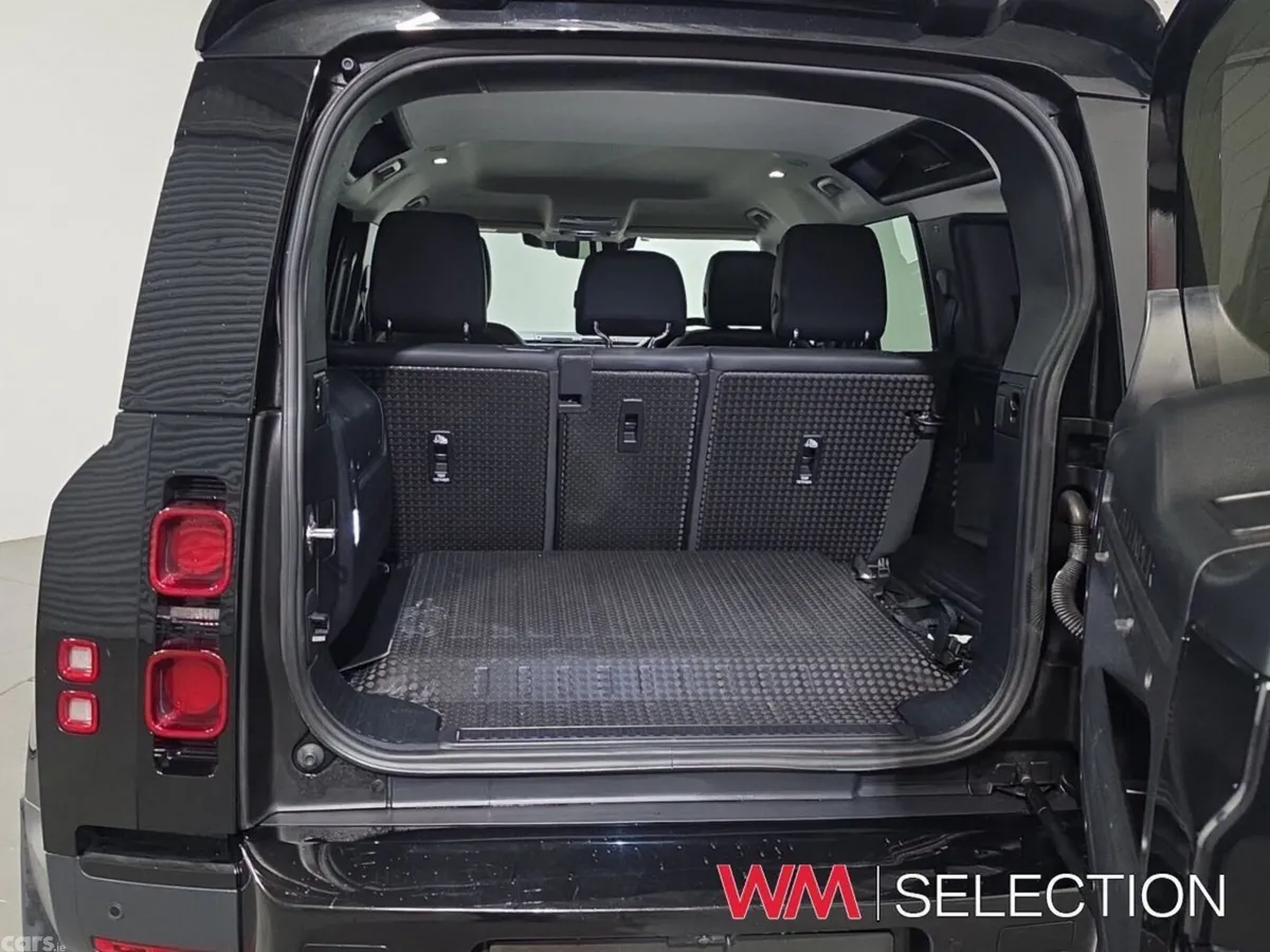 Land Rover Defender SUV, Petrol Plug-in Hybrid, 2023, Black