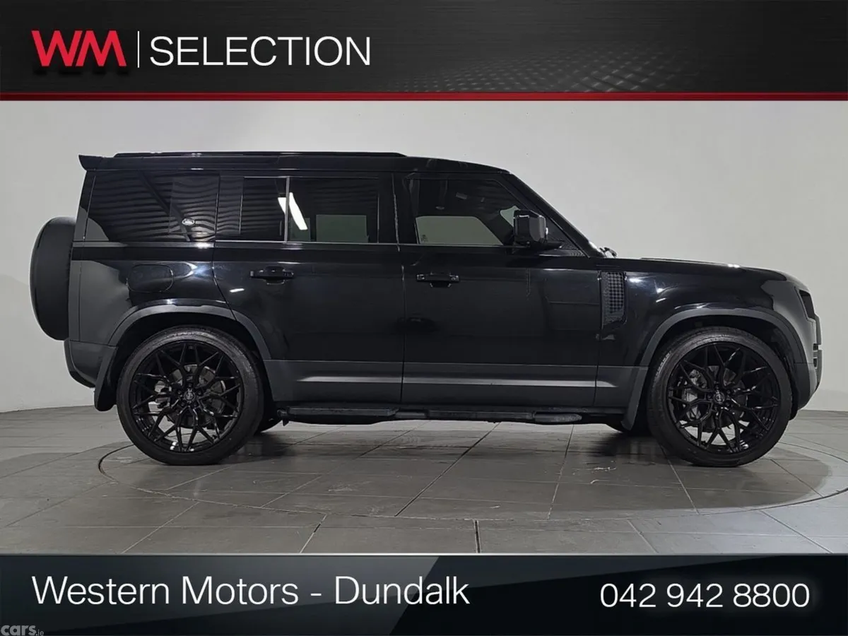 Land Rover Defender SUV, Petrol Plug-in Hybrid, 2023, Black