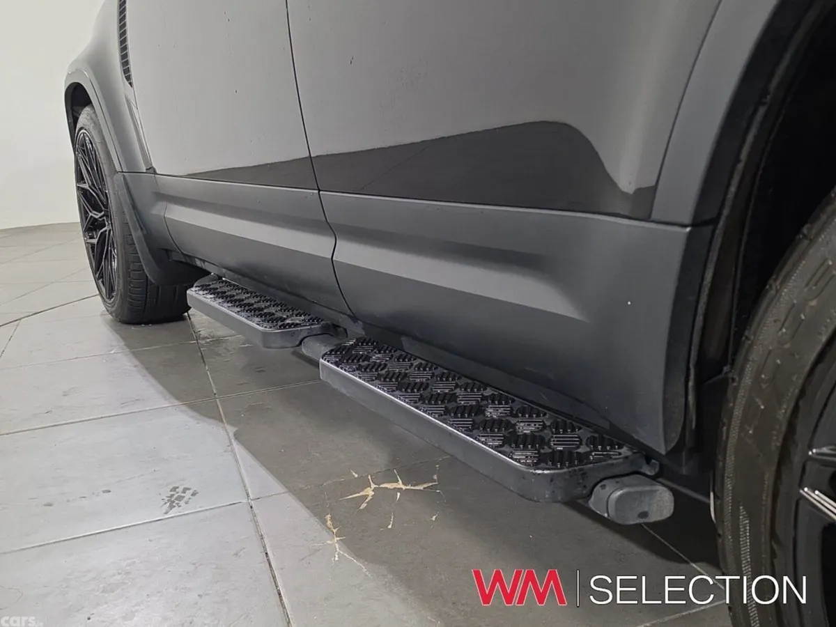 Land Rover Defender SUV, Petrol Plug-in Hybrid, 2023, Black