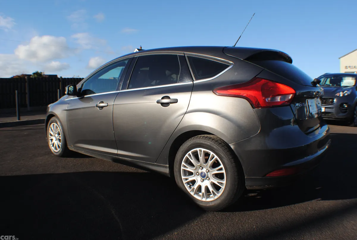 Ford Focus Hatchback, Diesel, 2015, Grey