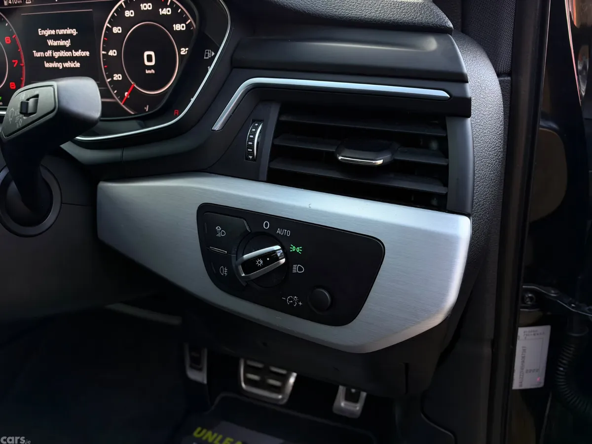 Audi A4 Saloon, Petrol, 2016, Black