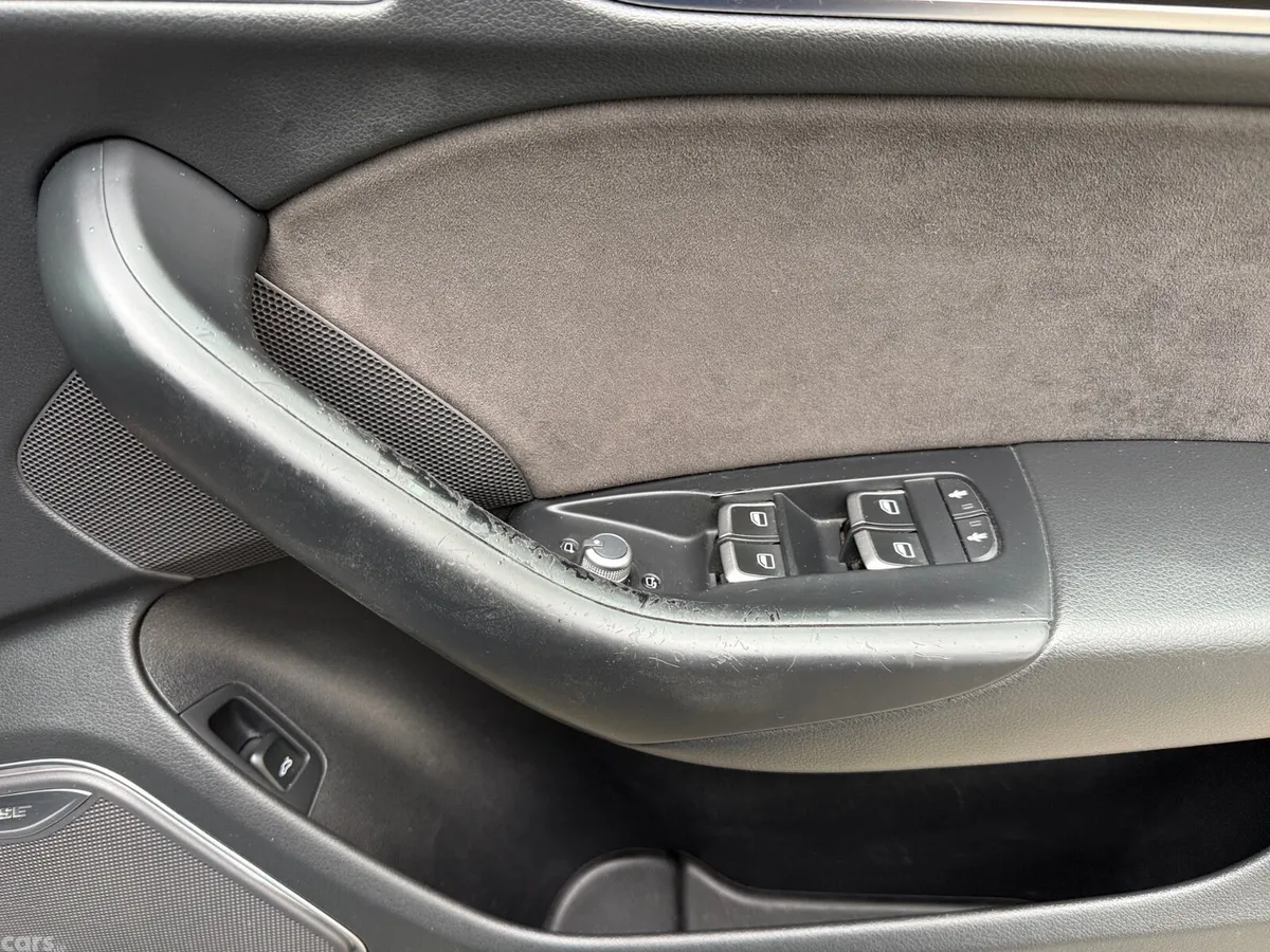 Audi Q3 SUV, Diesel, 2017, Blue