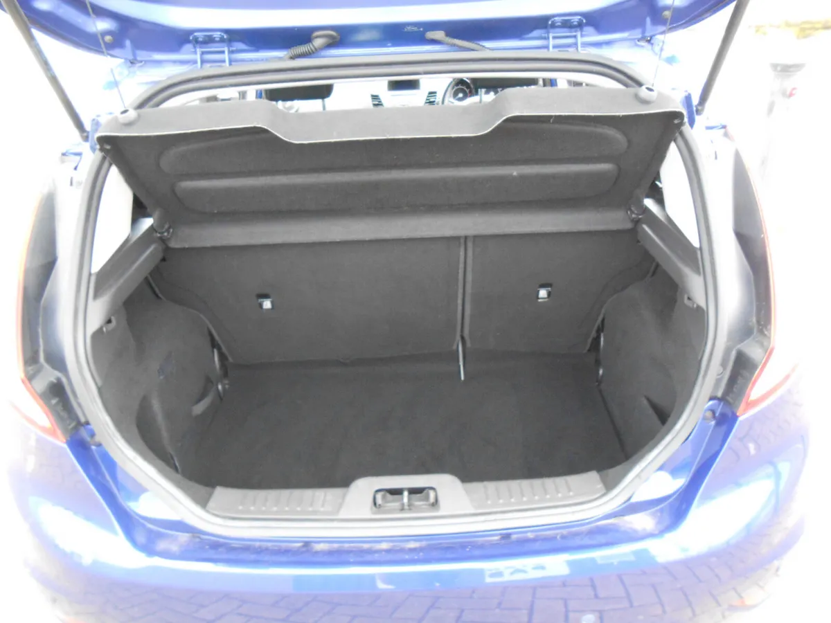 Ford Fiesta Hatchback, Petrol, 2016, Blue