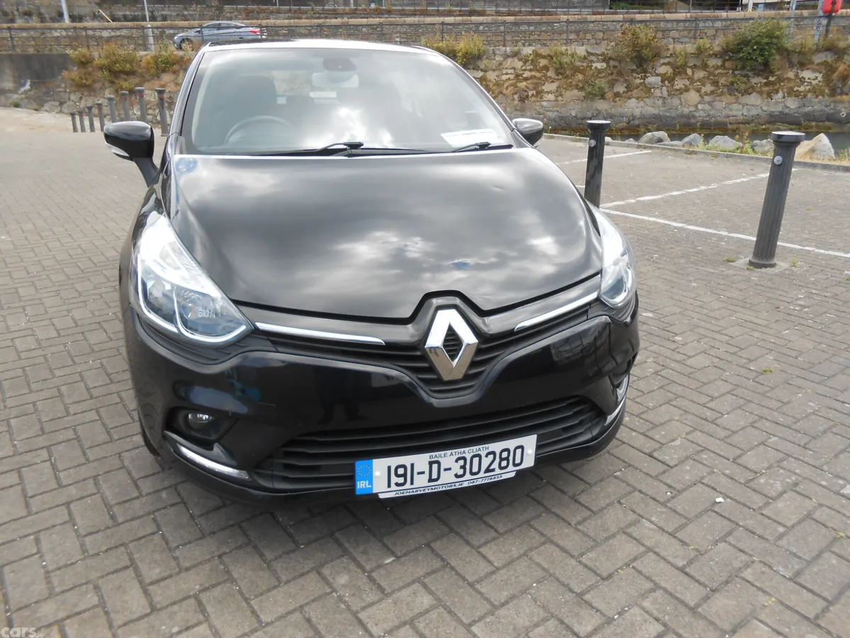 Renault Clio Hatchback, Petrol, 2019, Black