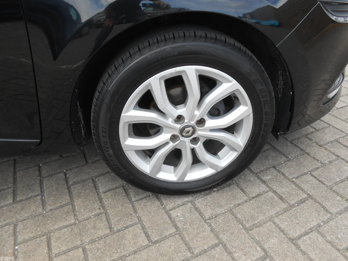 Renault Clio Hatchback, Petrol, 2019, Black