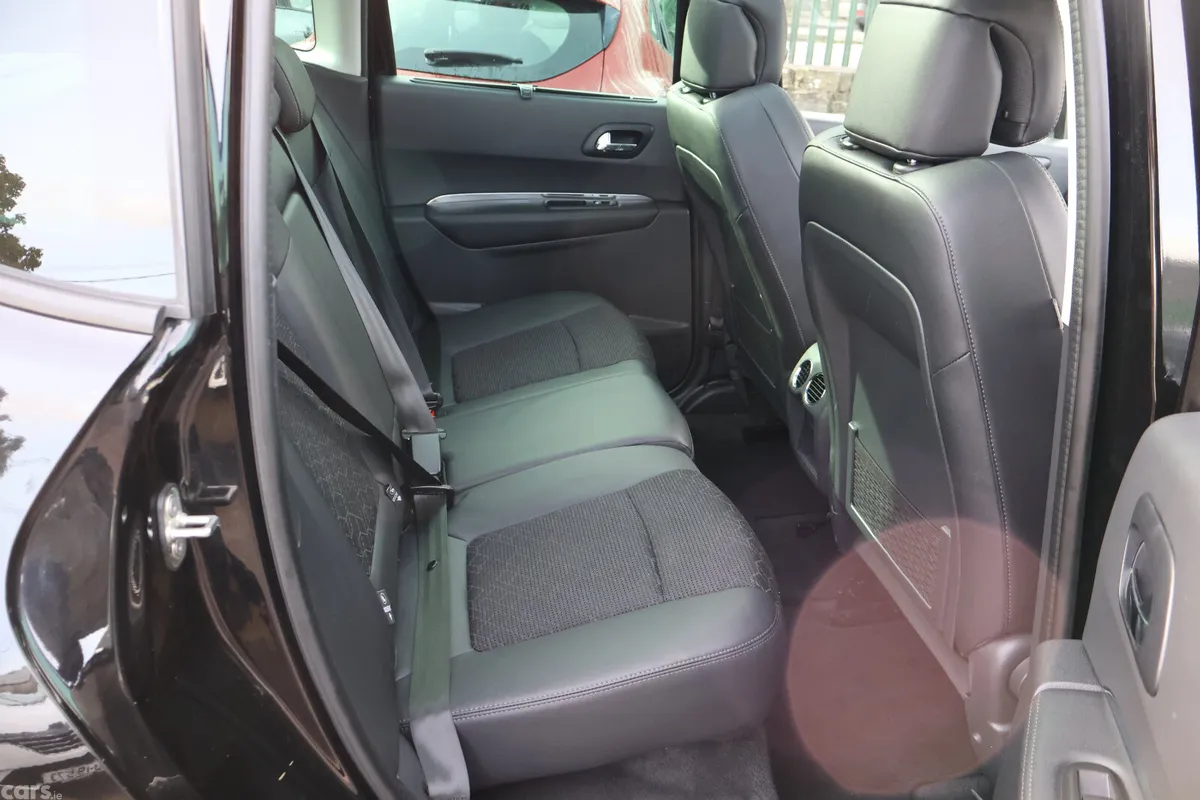 Peugeot 3008 SUV, Diesel, 2016, Black