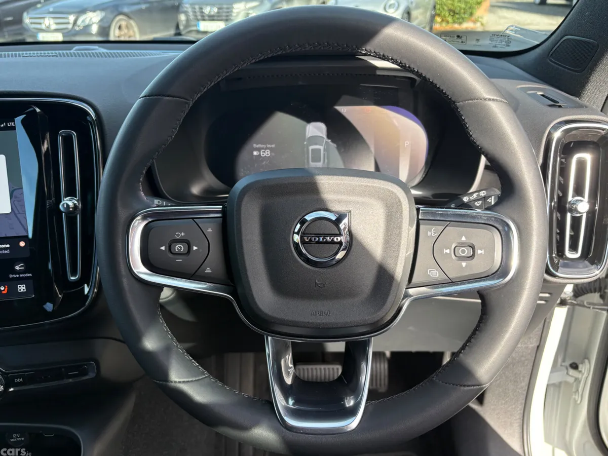Volvo XC40 SUV, Electric, 2023, White