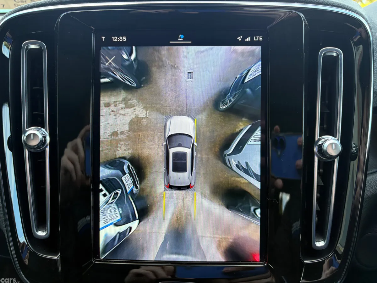 Volvo XC40 SUV, Electric, 2023, White