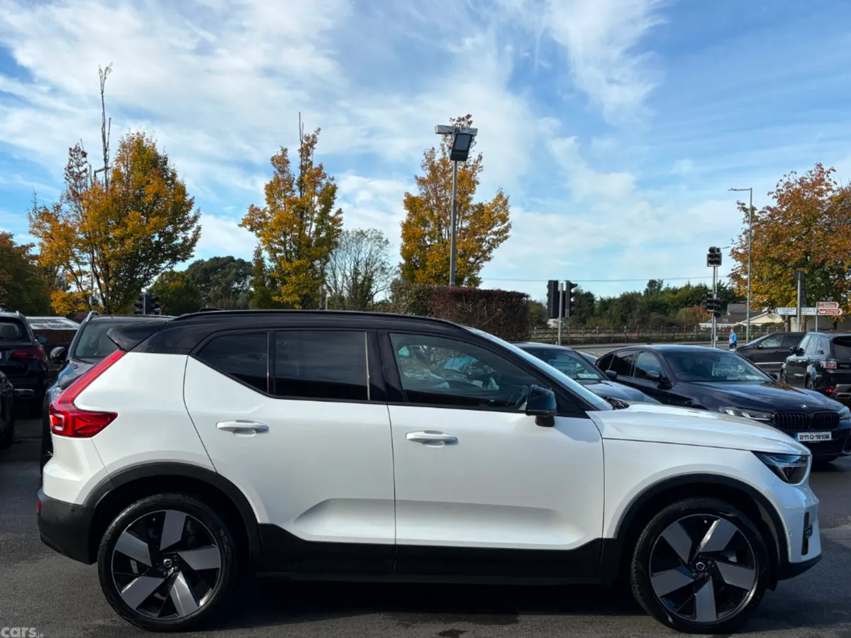 Volvo XC40 SUV, Electric, 2023, White