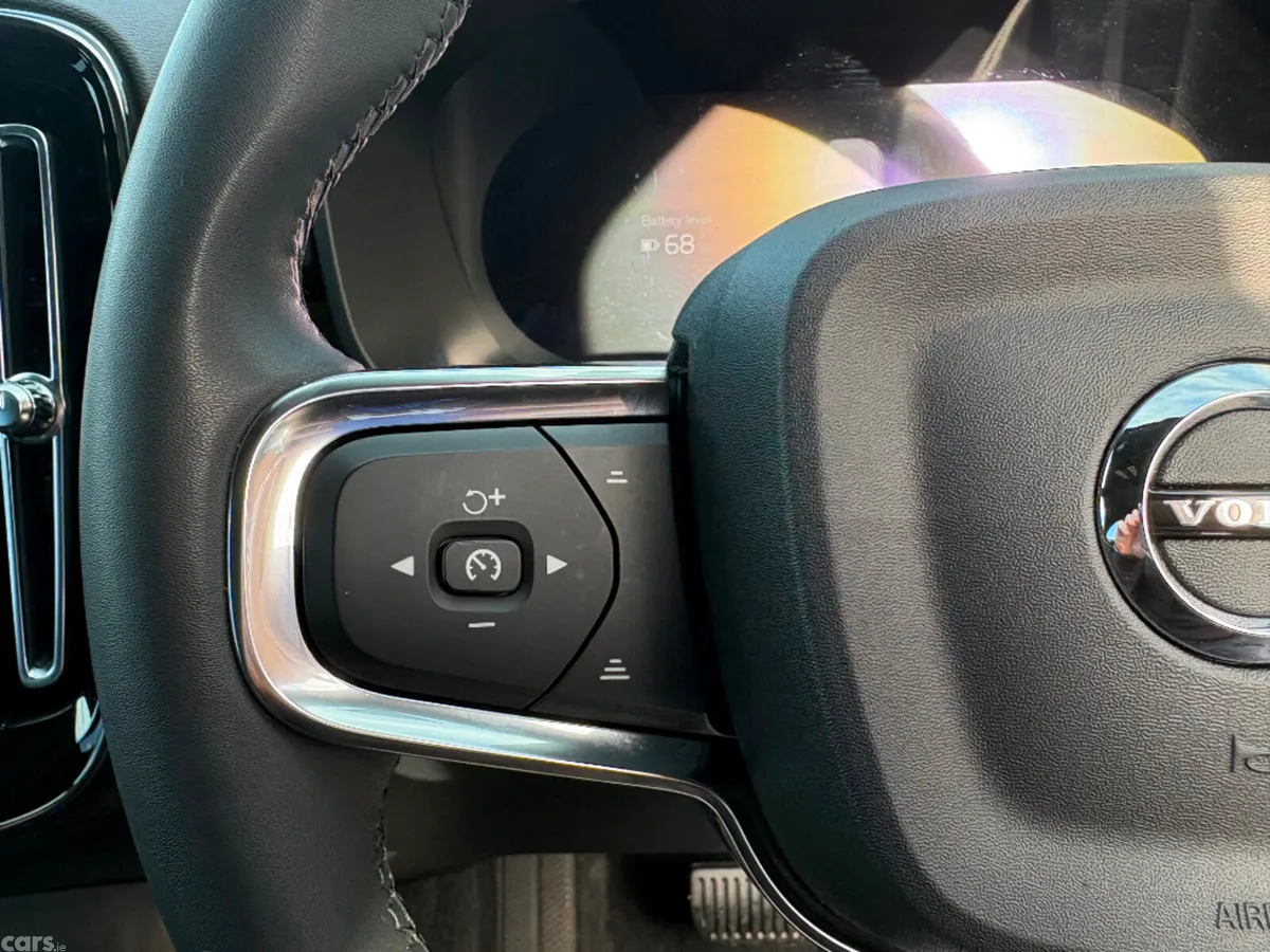 Volvo XC40 SUV, Electric, 2023, White
