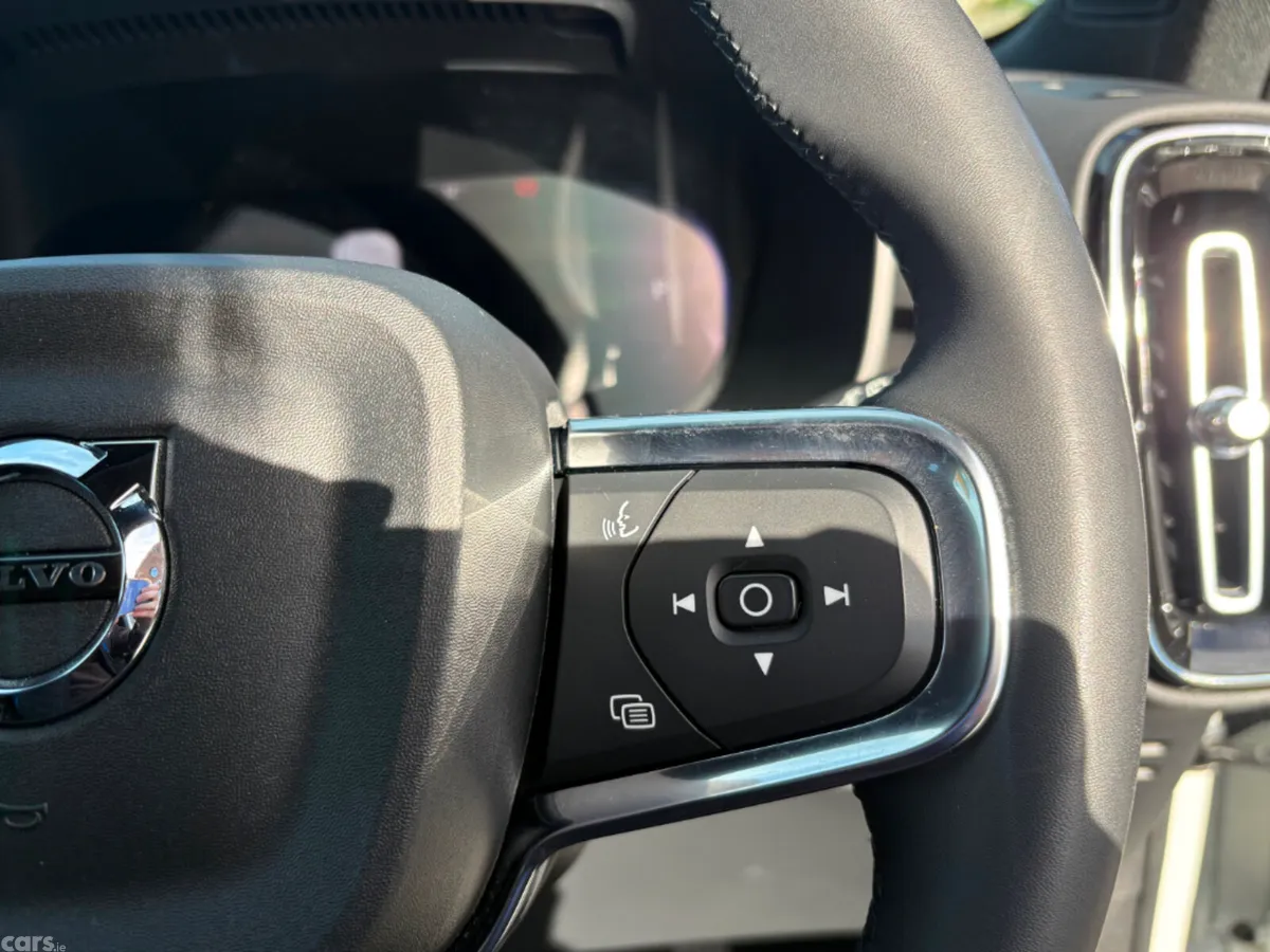 Volvo XC40 SUV, Electric, 2023, White