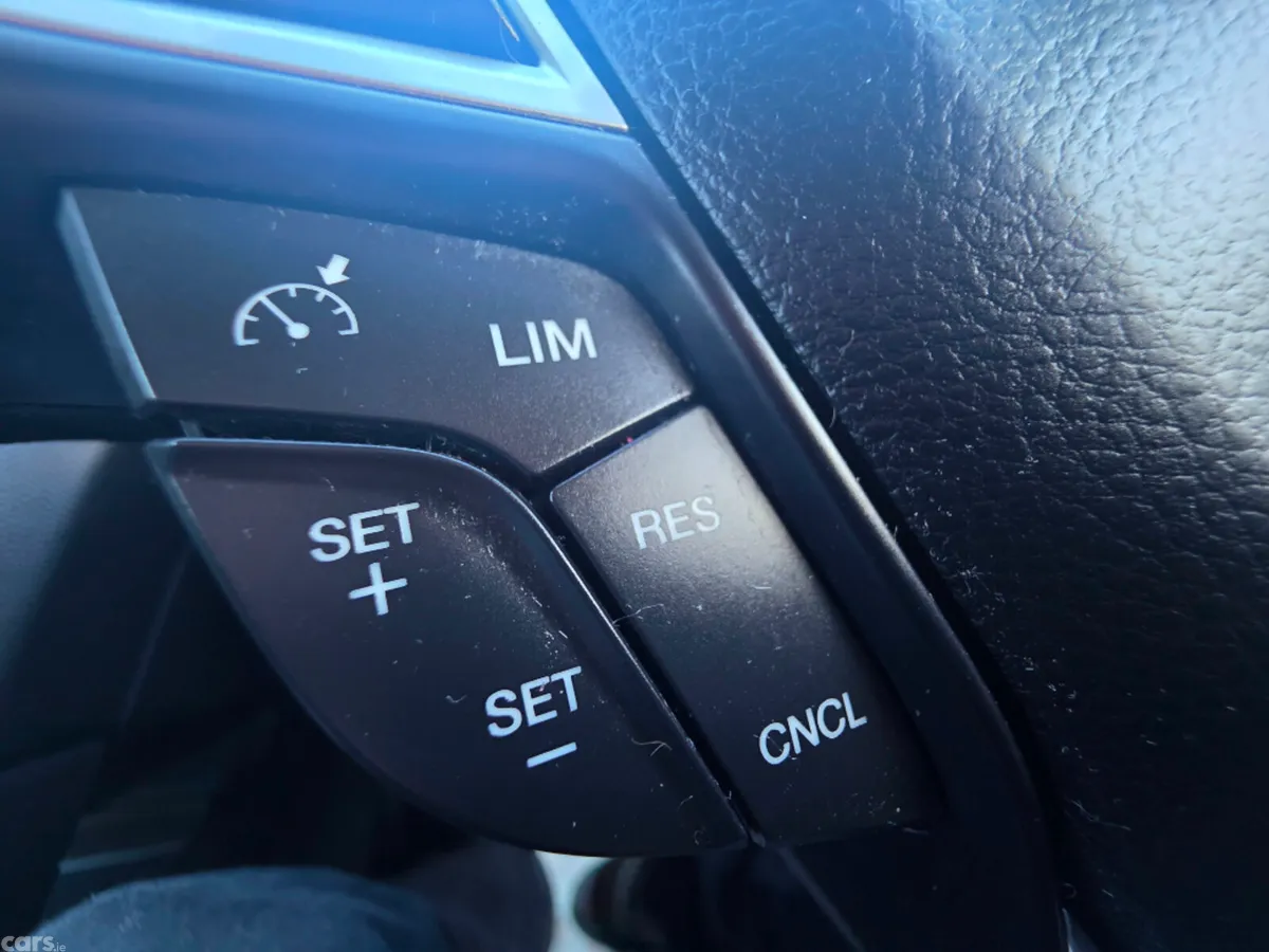 Ford Mondeo Hatchback, Diesel, 2017, Black