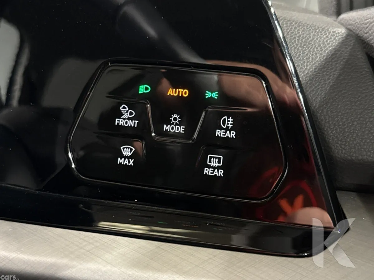 Volkswagen Golf Hatchback, Petrol Hybrid, 2021, Blue