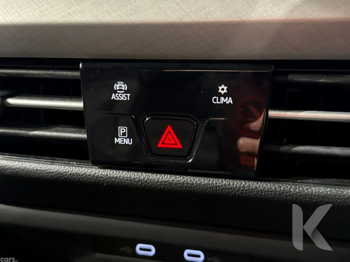 Volkswagen Golf Hatchback, Petrol Hybrid, 2021, Blue