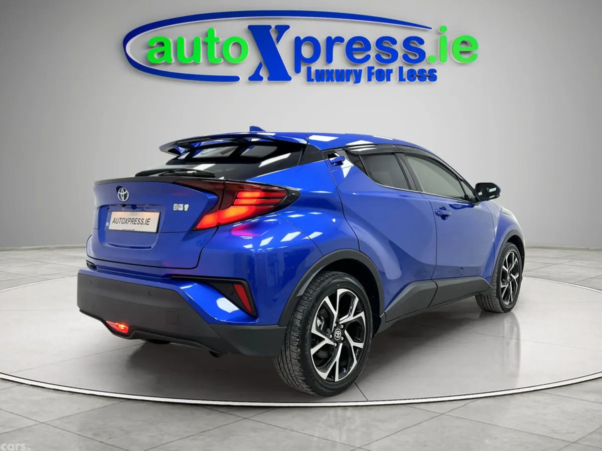 Toyota C-HR SUV, Petrol Hybrid, 2021, Blue