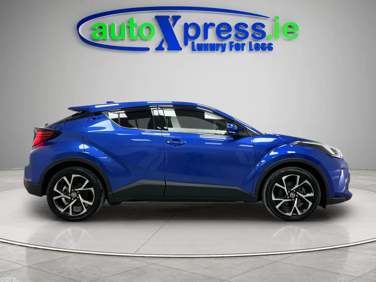 Toyota C-HR SUV, Petrol Hybrid, 2021, Blue