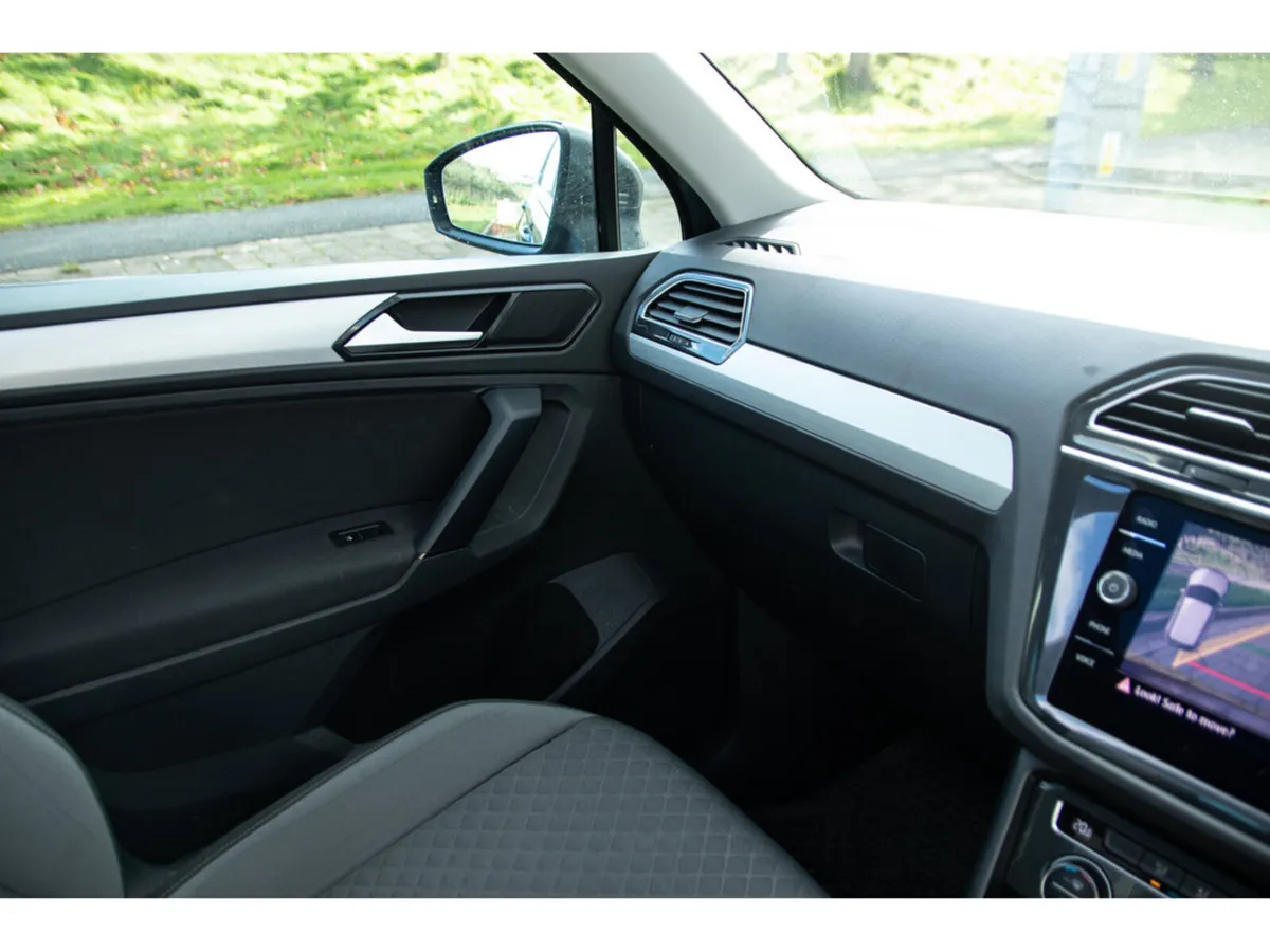 Volkswagen Tiguan Estate, Diesel, 2018, Grey