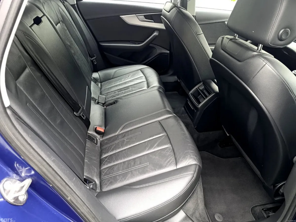 Audi A4 Saloon, Diesel, 2017, Blue