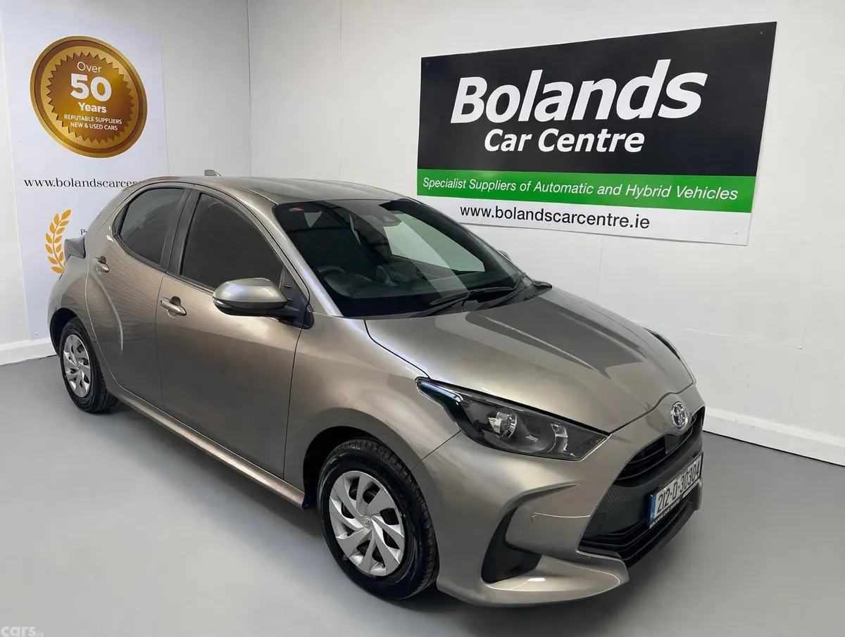 Toyota Yaris Hatchback, Petrol Hybrid, 2021, Brown